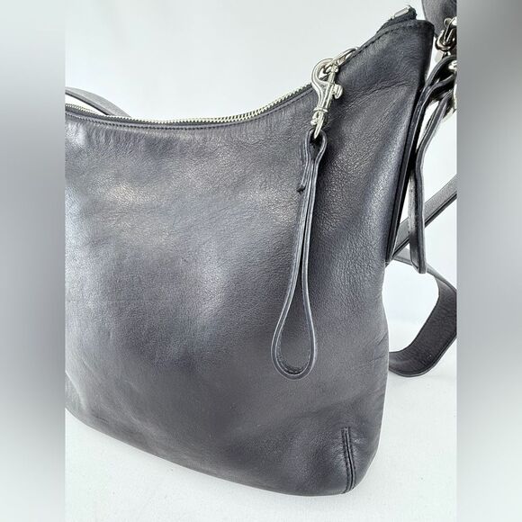 Vintage Coach Legacy Slim Duffle - Picture 2 of 14